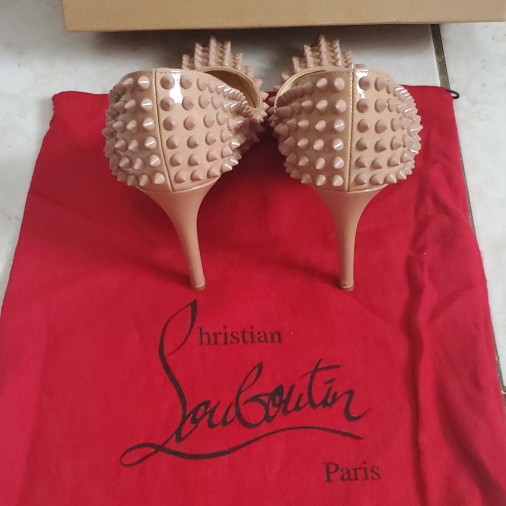 Christian Louboutin Pigalle Spikes - Picture 3 of 6